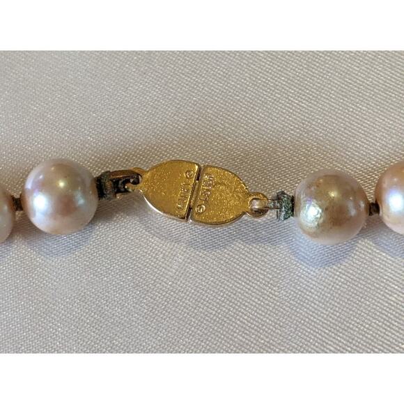 Vintage MONET Hand Knotted Faux Pearls Strand Necklace Goldtone Metal Clasp 15" - Picture 5 of 5